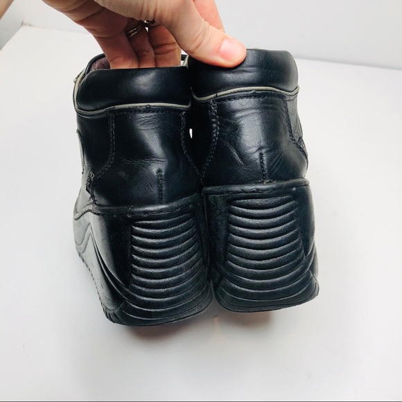 1990s Vintage Goth Platform Lace Up Leather Boots - Picture 3 of 6